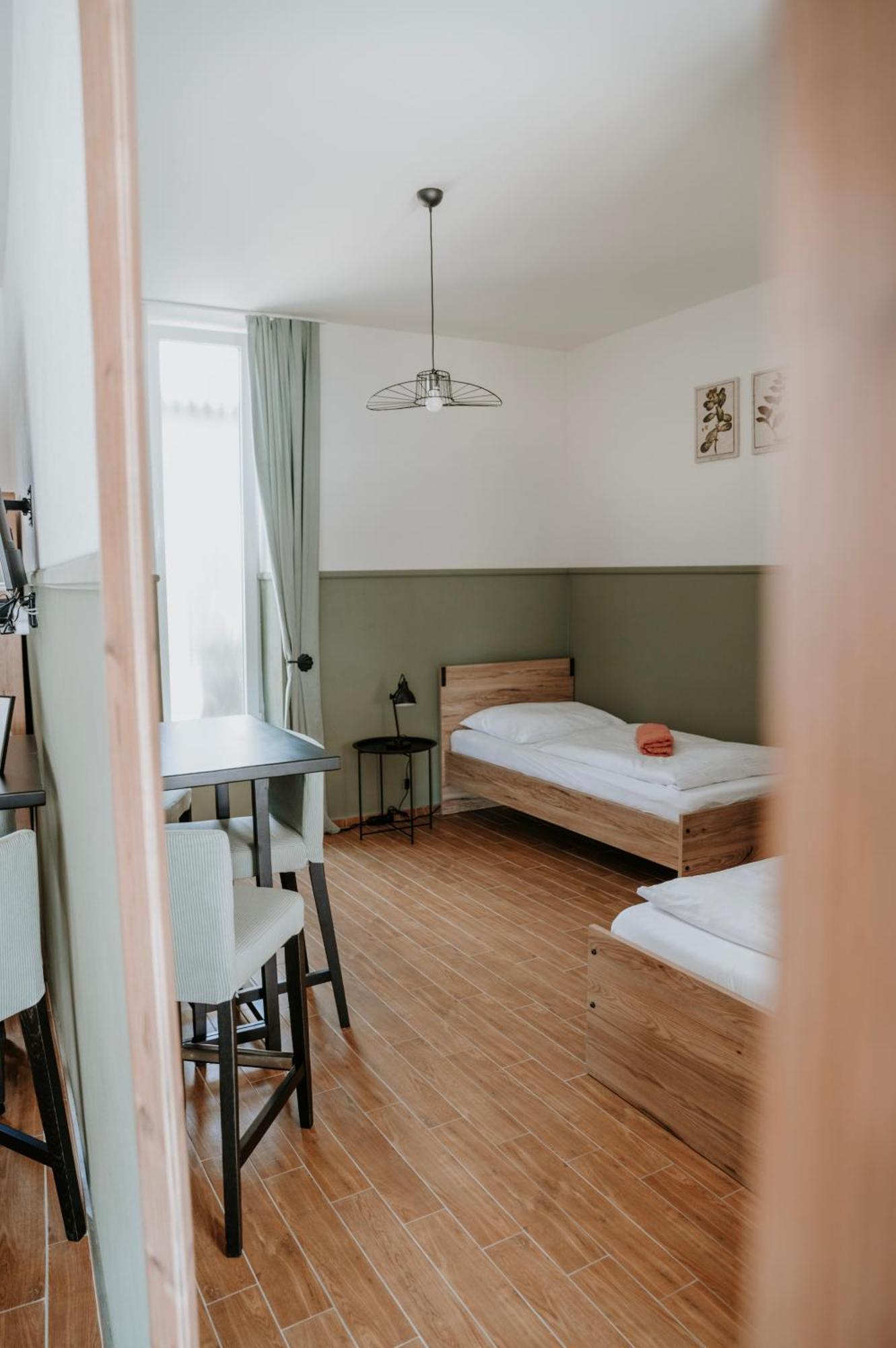 Ako Doma Hotel Poltar Екстериор снимка